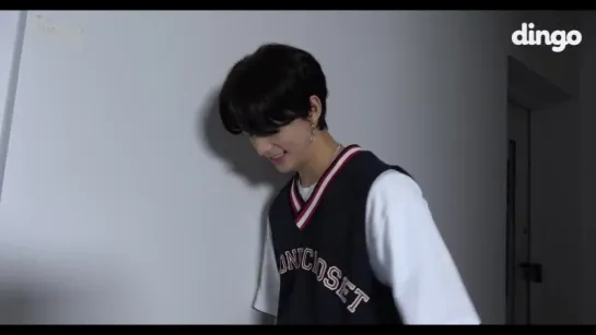 [VIDEO] 180810 Hyunjin on the shooting @ dingo behind