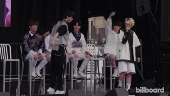 [VIDEO] 180625 Stray Kids @ KCON18NY: Star Live Talk