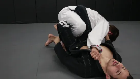 CAIO TERRA - 5 Reverse Knee Shield Sit Up Sweep to Dela Riva