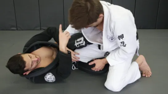 CAIO TERRA - 1 Half Guard Recover and Transition to DLR and Reverse Knee Shield