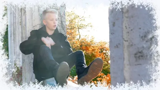 Carson Lueders - Santa Claus Coming To Town (Cover) • США