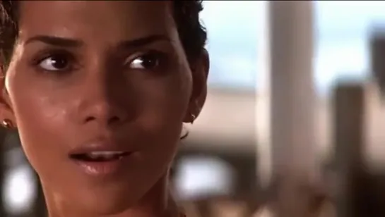 Нарезка интима с Halle Berry