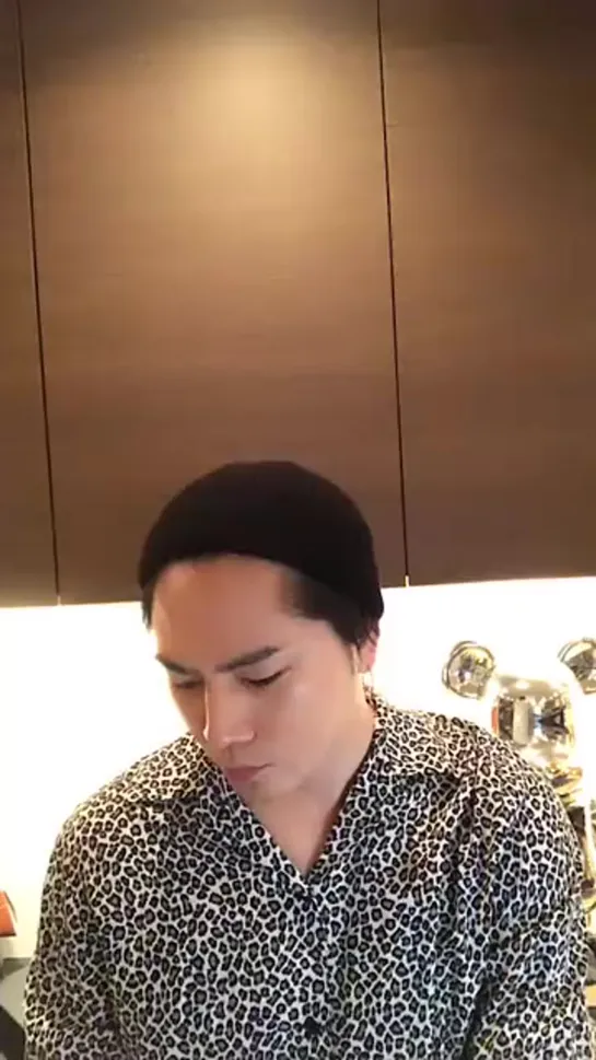 Tosaka Hiroomi instalive