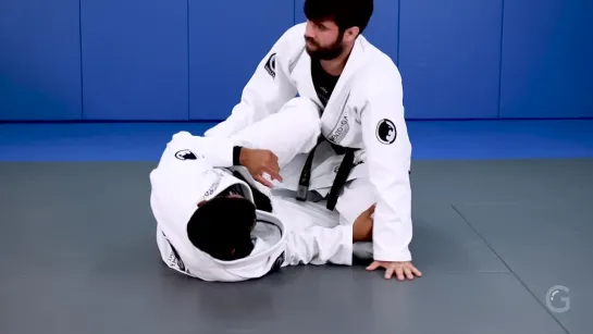 André Monteiro - 4 half guard lapel sweep vs wizzard