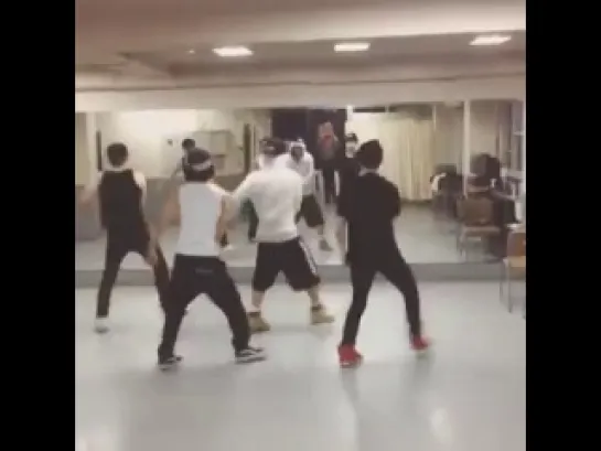 [INSTAGRAM VIDEO: 24.03.2014] BIGSTAR upcoming brand new stage!!You ready for the show? If you are ready, COME AND GET IT!!