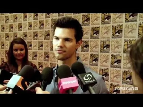 Taylor Lautner Says Imprinting Was a Tricky Situation at 2012 Comic-Con