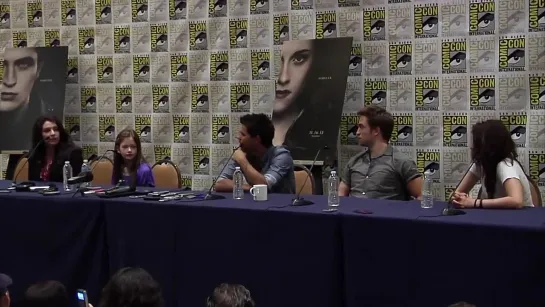 Breaking Dawn Part 2 Comic Con 2012 Panel 2 - Robert Pattinson, Kristen Stewart, Taylor Lautner