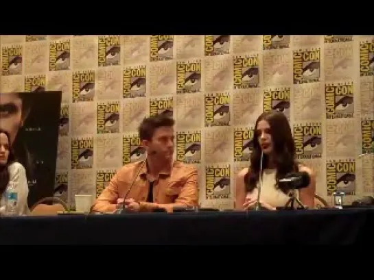 Comic Con 2012  Press Conference: THE CULLENS