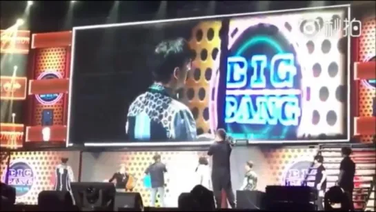 BIGBANG - Spin 2 Win Nyongtory Dance (FM in Chongqing 30.06.2016 - Day 1)