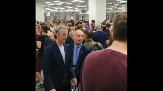 Peter Capaldi arriving for the autographs