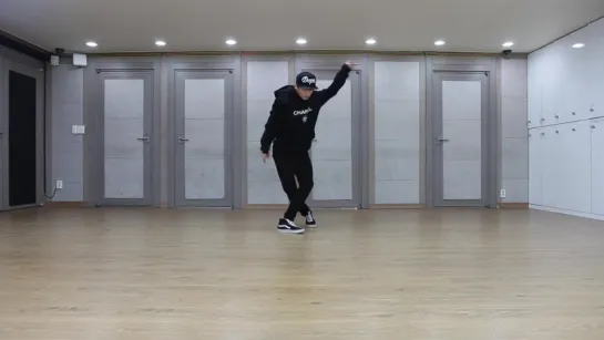 BTS Dance practice by Jeong-gug 정국 of 방탄소년단