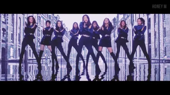 GUGUDAN • TWICE - The Boots • Signal [MashUp]