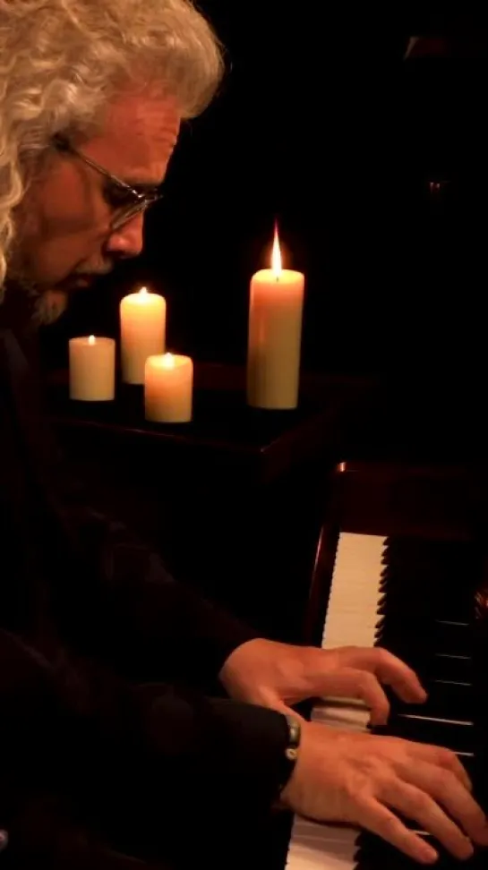 YVAN CASSAR || Mad World || piano session, episode 4 || 2023