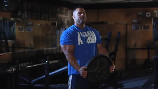 How To  Hammer Plate Curl   IFBB Pro Evan Centopani