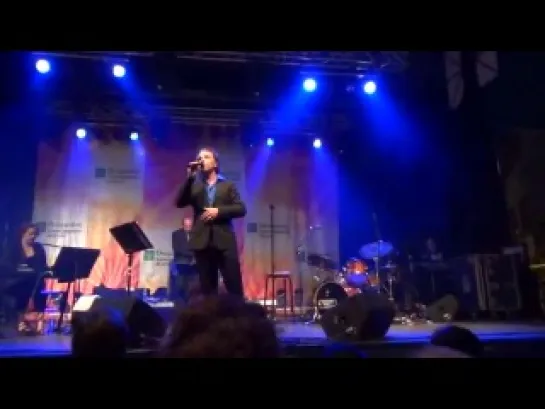 Bruno Pelletier - With or without you + Le temps des cathedrales