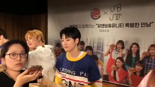 [FANMEETING: 180919] Лайв с фанмитинга UNB и UNI.T от Burger King Korea (FEELDOG)