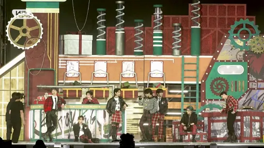 [FANCAM] 221224 Stray Kids - Christmas EveL + Case 143 @ 2022 SBS Gayo Daejejeon