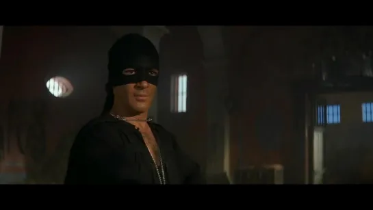 Кэтрин_Зета-Джонс_Голая_-_Catherine_Zeta-Jones_Nude_-_The_Mask_of_Zorro.720