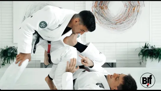 Rafael Mendes - GUARD RETENTION DETAILS - DEFENDING KNEE SLIDE USING