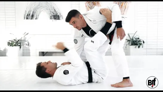 Rafael Mendes - 2 COLLAR  SLEEVE TO OVERHEAD LIFT TRIANGLE SETUP