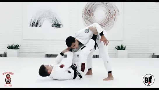 igwt RAFAEL MENDES - GUARD PULL TO COLLAR AND SLEEVE CONTROL #BJF_AOJ