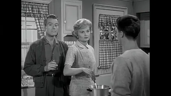 Предоставьте это Биверу / Leave It to Beaver (1957–1963) сезон 4 серия 38 / S04E38