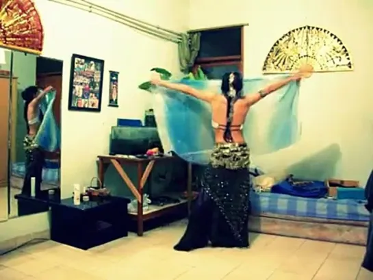 tribal fusion belly dance roundtable rival (voi poi)