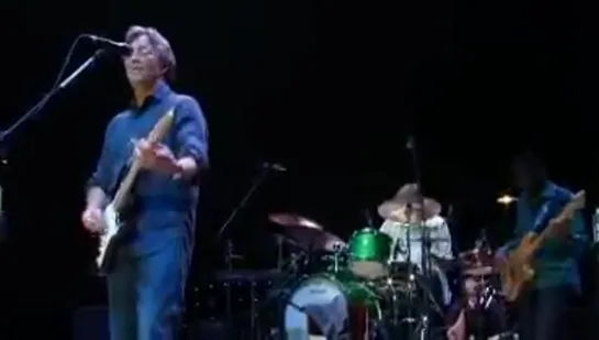 Eric Clapton and Steve Winwood - After Midnight (Live from Madison Square Garden 2008)