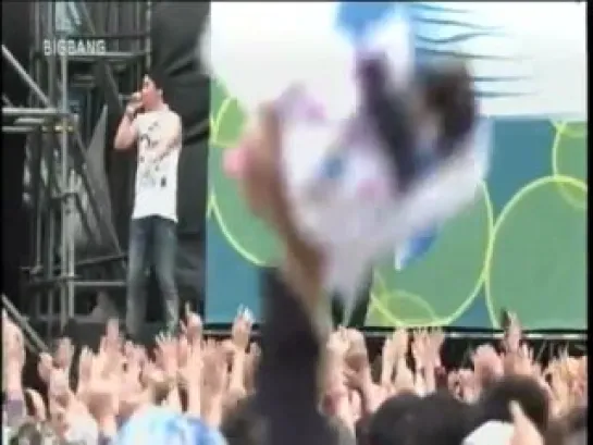 Big Bang - Beautiful Hangover + Hands Up [Live @ Summer Sonic 2010 in Japan 100808]