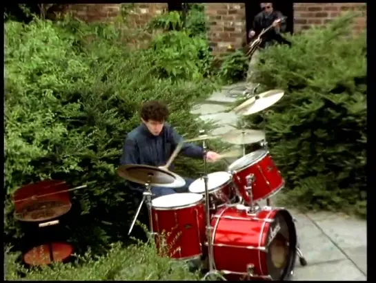 Oasis - Shakermaker (Official Video)