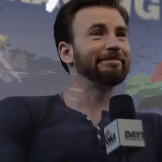 ▻ Chris Evans