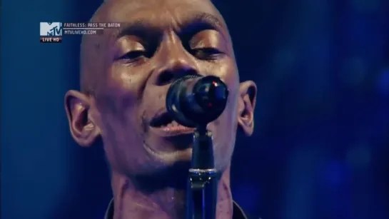 Faithless. Passing The Baton (Live London 2011 HD)