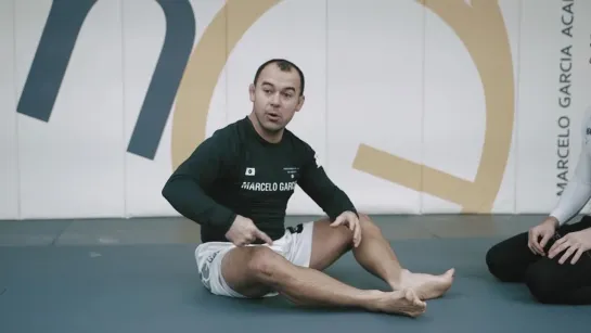 Marcelo Garcia - Clinch Control Hook Sweep