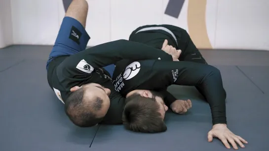 Marcelo Garcia - Seat-Belt Control from Back to Rear Naked Choke