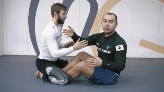 Marcelo Garcia - Hook-Lift from Butterfly to High-Elbow Guillotine