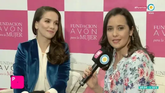 Natalia Oreiro presentan la campaña de la @FundacionAvon #PoneleElPecho que lucha contra el cáncer de mama. (02.10.2017)