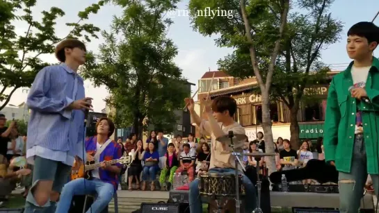 [29.06.18] N.Flying - FAKE LOVE @ OFF TO FLYING Hongdae Busking