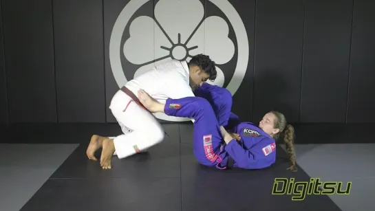 DOMINYKA OBELENYTE - Shin-To-Shin Triangle