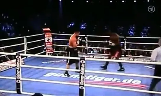 2011-02-12 Enad Licina vs Steve Cunningham (IBF Cruiserweight Title)