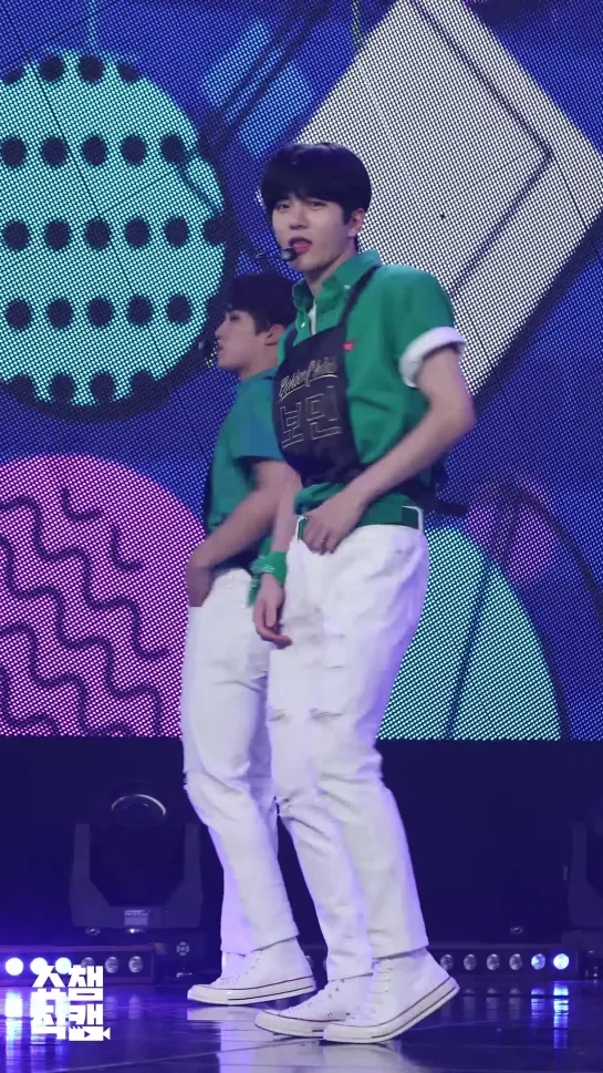 200708 Golden Child - OMG @ Show Champion Bomin Fancam