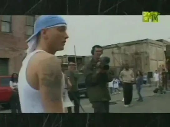 Eminem - Sign For the Moment (MTV Россия)