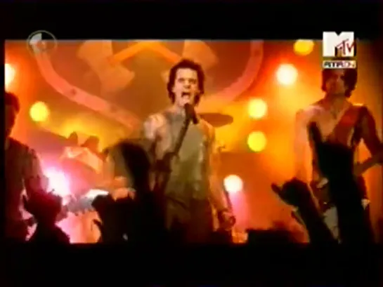 Robbie Williams & Queen - We Are The Champions (MTV Россия)