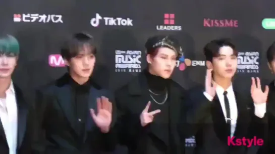 [VK][181212] MONSTA X Red Carpet @ MAMA 2018 in Japan