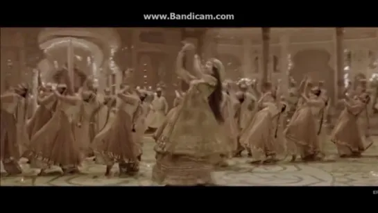 Промо видео на песню Deewani Mastani к фильму  Bajirao Mastani (2015)