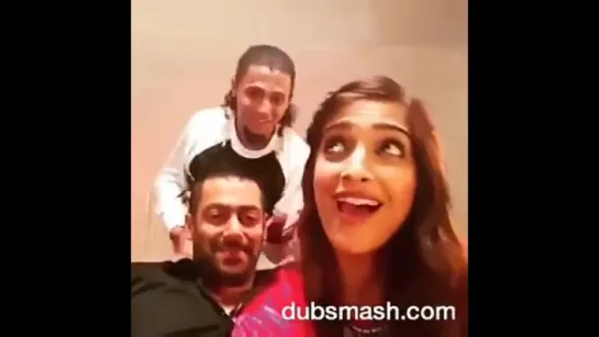 Dubsmash of Prem Ratan Dhan Payo BY Sonam Kapoor  Salman Khan