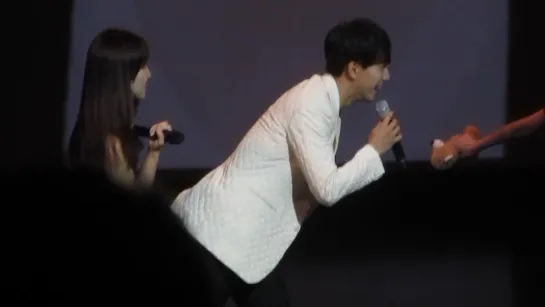 2013.9.7 Lee Seung Gi in Singapore..Standing on one foot game - part 3 (720p)