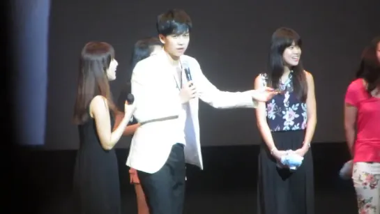 2013.9.7 Lee Seung Gi in Singapore..Standing on one foot game - part 2 ^^ (720p)