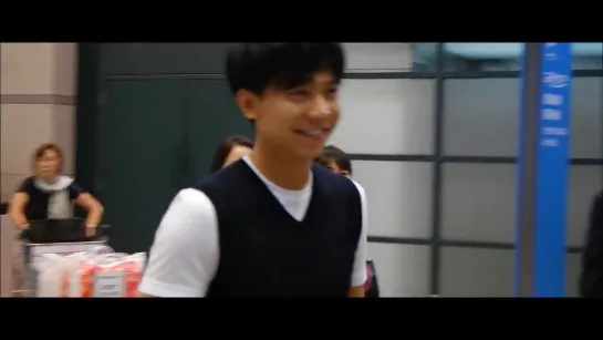 13.09.08 Incheon Airport Fancam - Lee Seung Gi (720p)