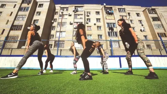 WIGGLE TEAM ¦ TWERK