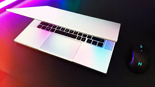 Шелест Китайский MacBook _))